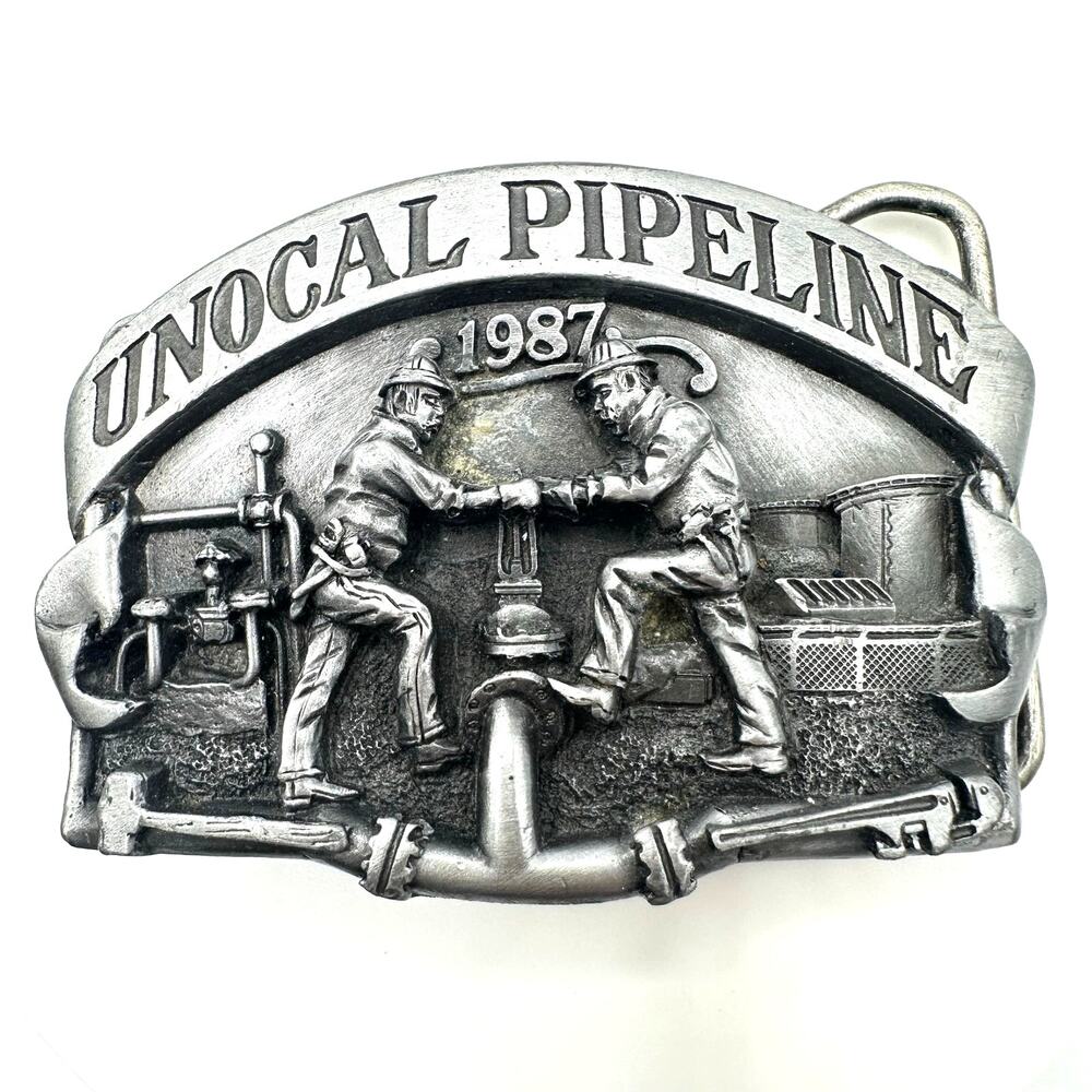 Vintage 1987 Unocal Pipeline cast metal silver tone heavy belt buckle 173.22g